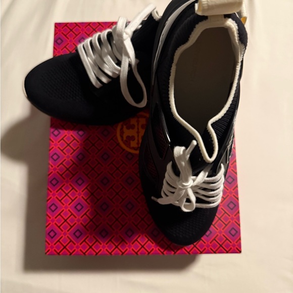 Tory Burch Women's Sneakers BRAND NEW - Picture 5 of 7
